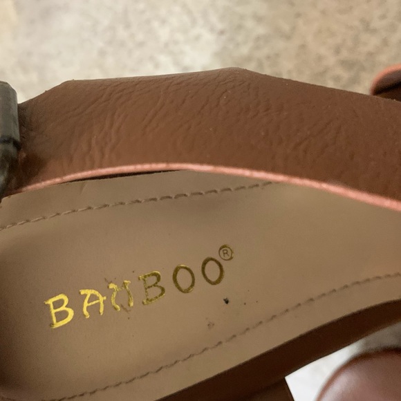 Tan heels 🛑 - Picture 6 of 7